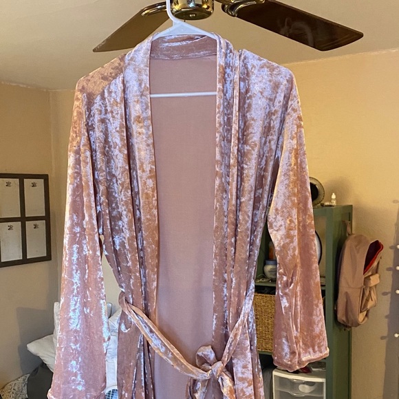 Velvet belted night robe WITHOUT cami top & shorts - Picture 3 of 5